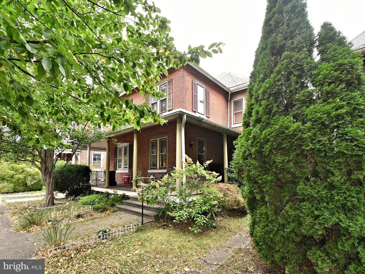 365 2nd Ave - Photo 3 of 50