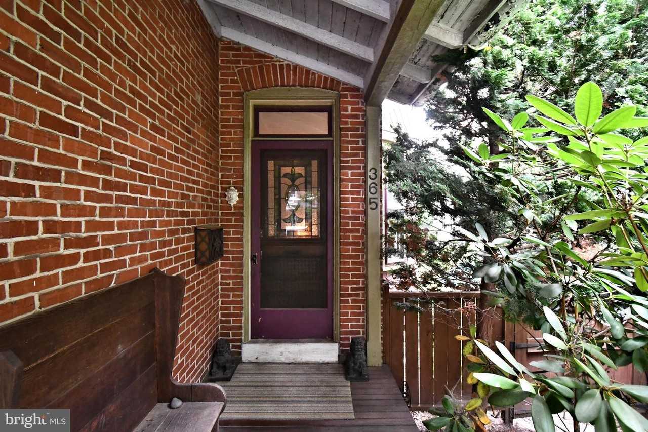 365 2nd Ave - Photo 6 of 50