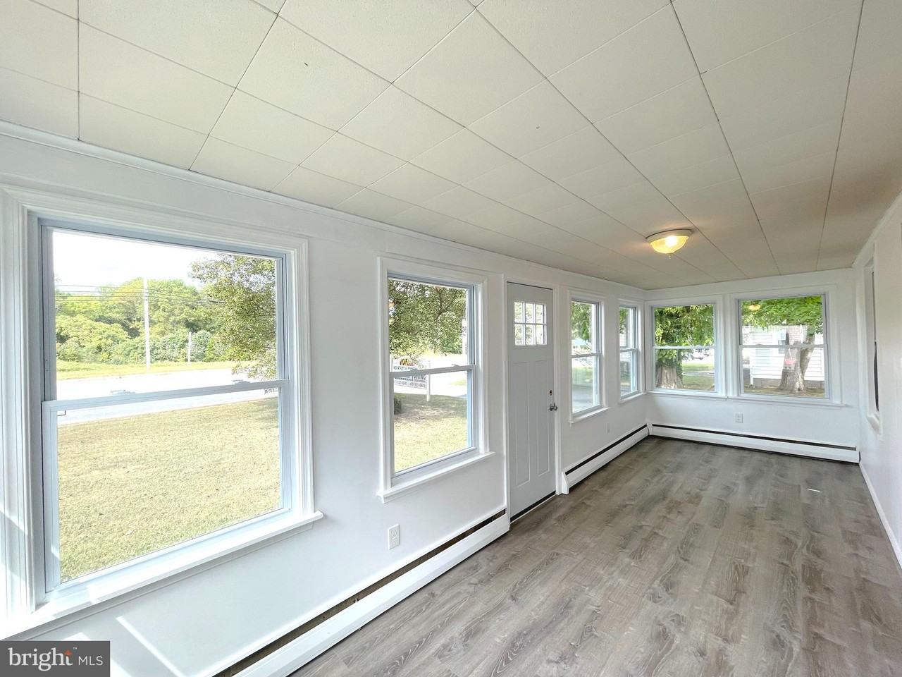 590 Hallowing Point Rd - Photo 4 of 23