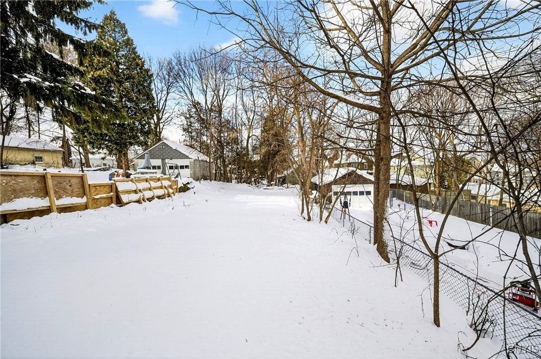 162 Reed Ave - Photo 5 of 33