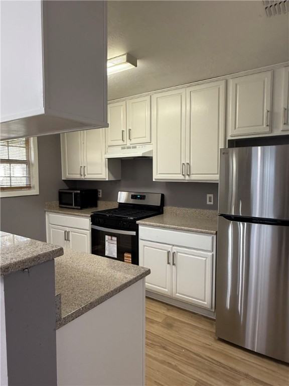 1205 Thompson St - Photo 6 of 28