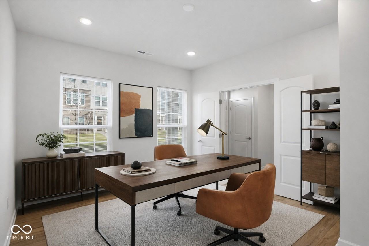 14573 Elsmere Ln - Photo 2 of 32