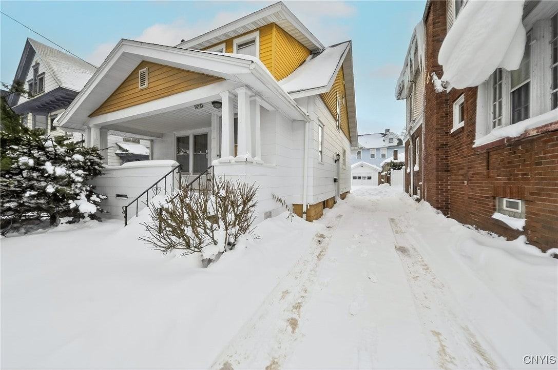 1521 Grant Blvd - Photo 2 of 32