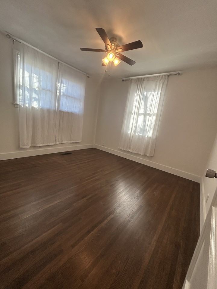 3207 Southlake Dr - Photo 5 of 8