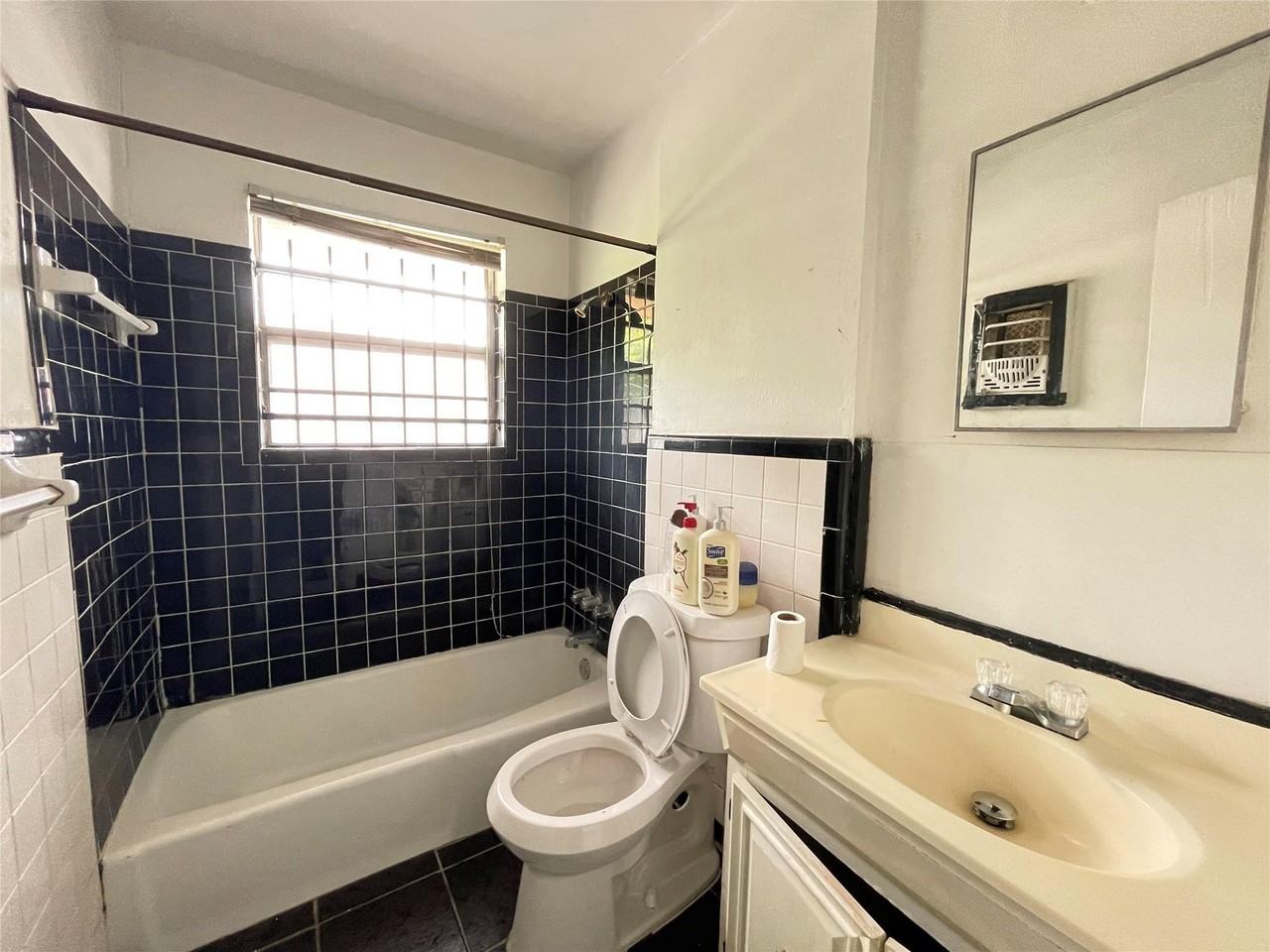 4823 Shreveport Blvd ##B - Photo 7 of 7