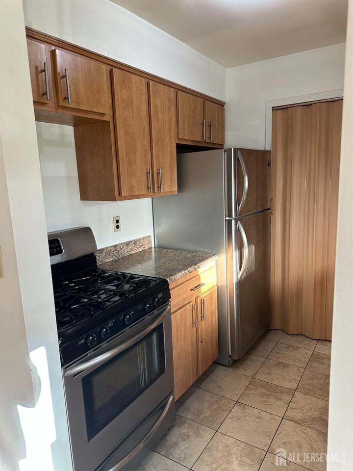 111 Beverly Hill Ter ##F - Photo 6 of 31