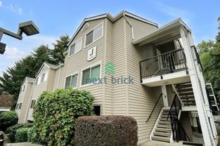 12040 100th Ave Ne - Photo 1 of 1