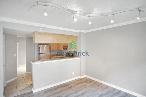 12040 100th Ave Ne - Photo 6 of 18