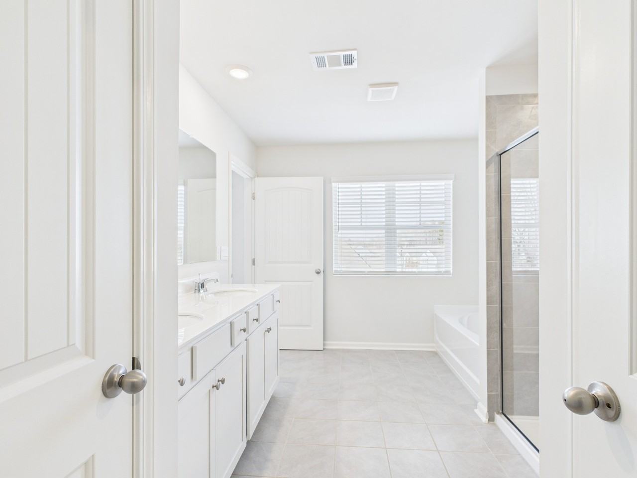 2565 Poppy Ct - Photo 5 of 32