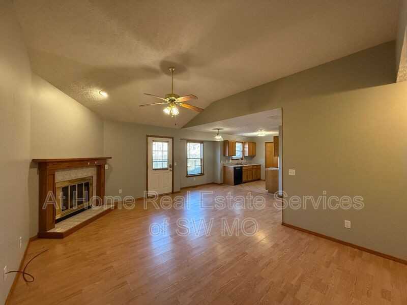 4027 W Mesa St - Photo 2 of 14