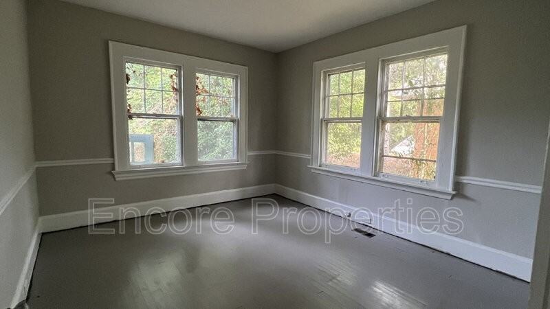 705 Rhem St - Photo 3 of 16