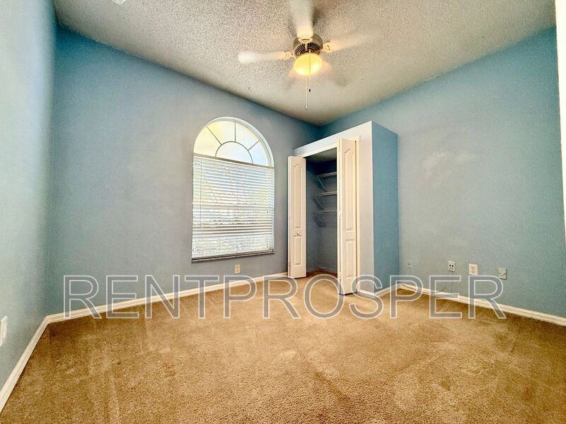 1704 Riveredge Rd - Photo 4 of 23