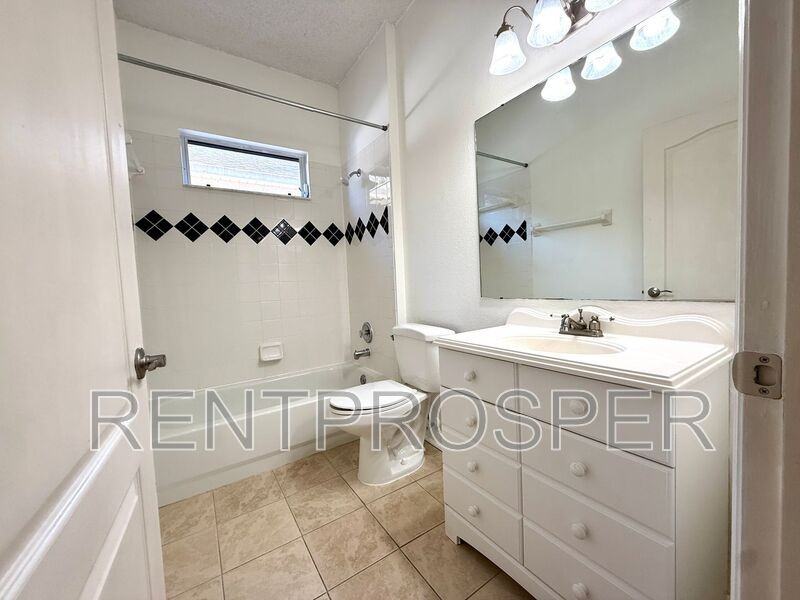 1704 Riveredge Rd - Photo 5 of 23