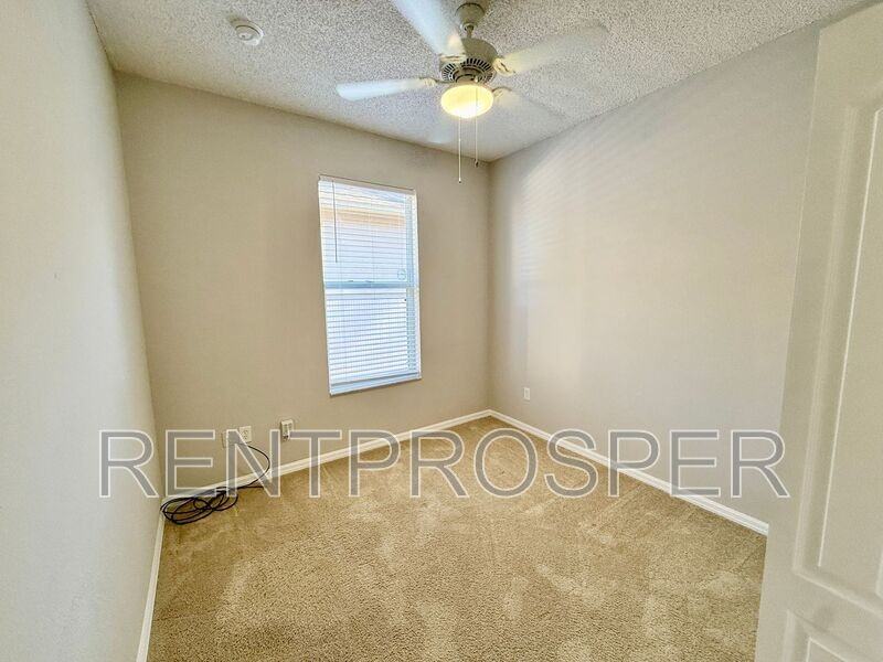 1704 Riveredge Rd - Photo 7 of 23