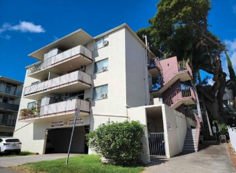 1914 University Ave - Photo 2 of 16