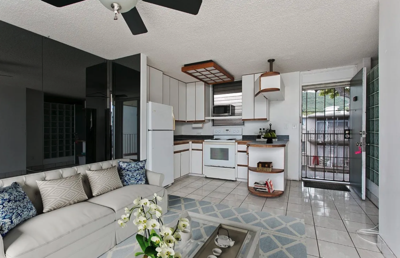 1914 University Ave - Photo 6 of 16