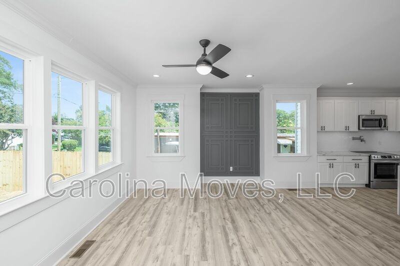 305A Valley St - Photo 5 of 39