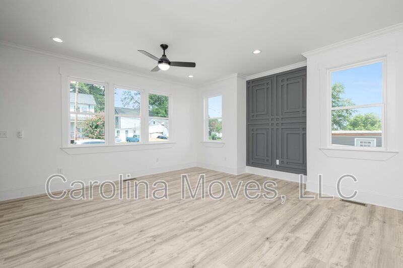 305A Valley St - Photo 6 of 39