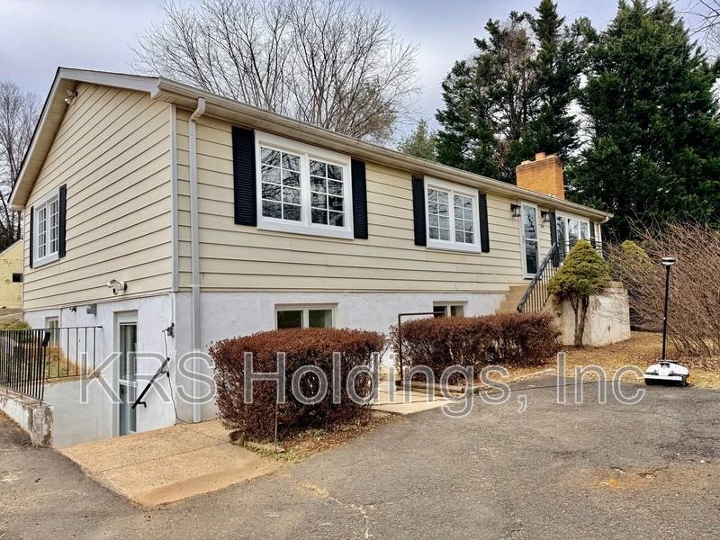 816 Utterback Store Rd - Photo 2 of 21