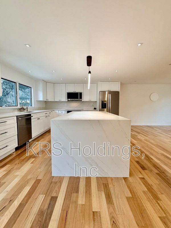 816 Utterback Store Rd - Photo 4 of 21