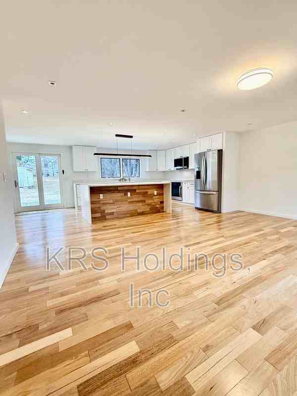 816 Utterback Store Rd - Photo 5 of 21