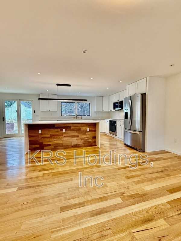 816 Utterback Store Rd - Photo 6 of 21