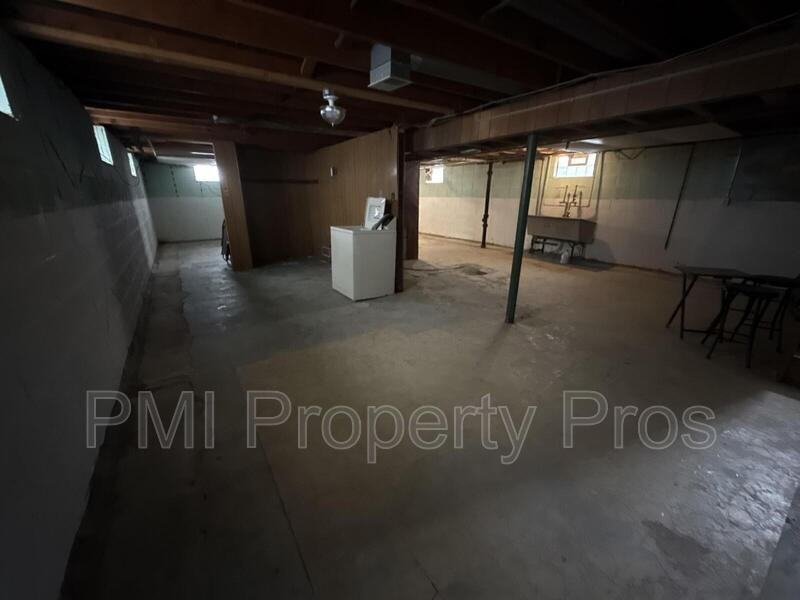 5836 N 75th St - Photo 2 of 17