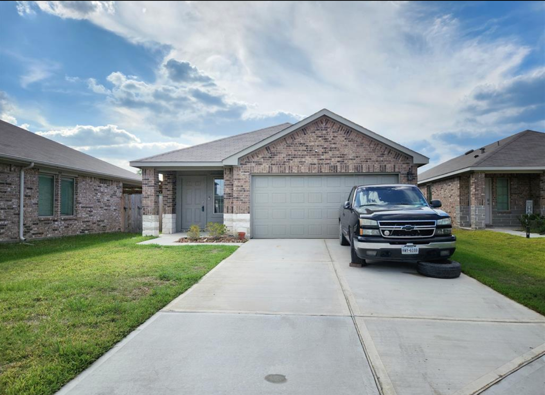 13912 Great Pines Ct - Photo 2 of 15