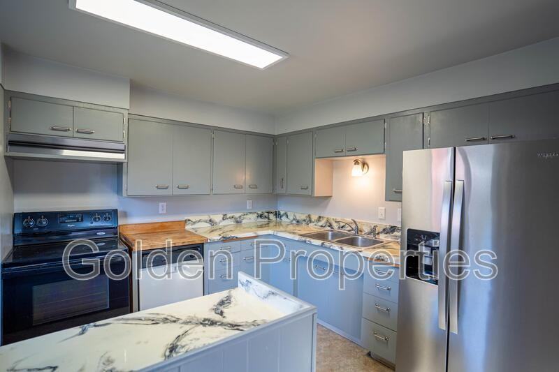 1013 N 14th St - Photo 2 of 24