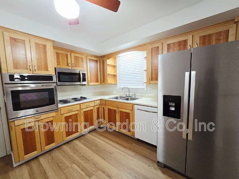 241 Bonnacroft Dr - Photo 4 of 11