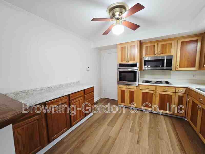 241 Bonnacroft Dr - Photo 5 of 11