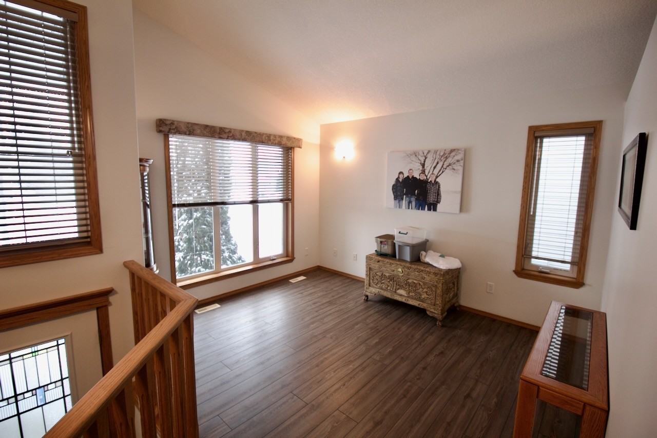 158 Westpark Way - Photo 4 of 34