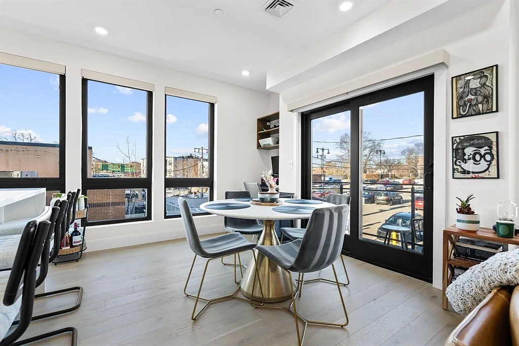 11 Tafthill Ter - Photo 6 of 18