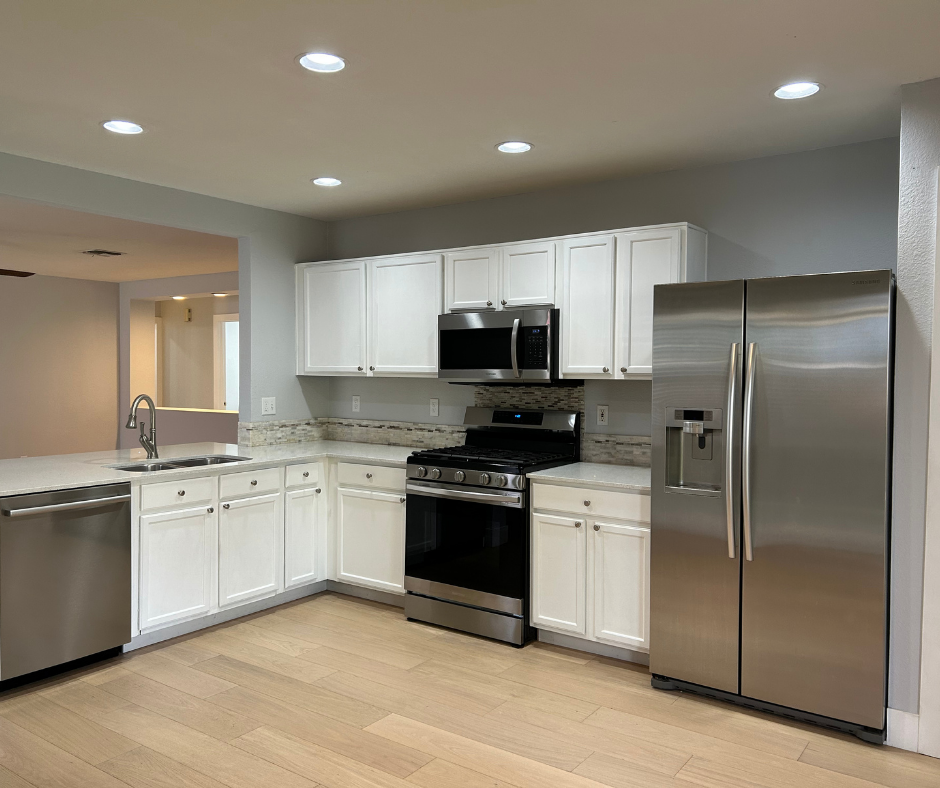 3216 W Mark Ln - Photo 3 of 22