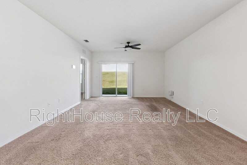 29502 Caspian St - Photo 5 of 22