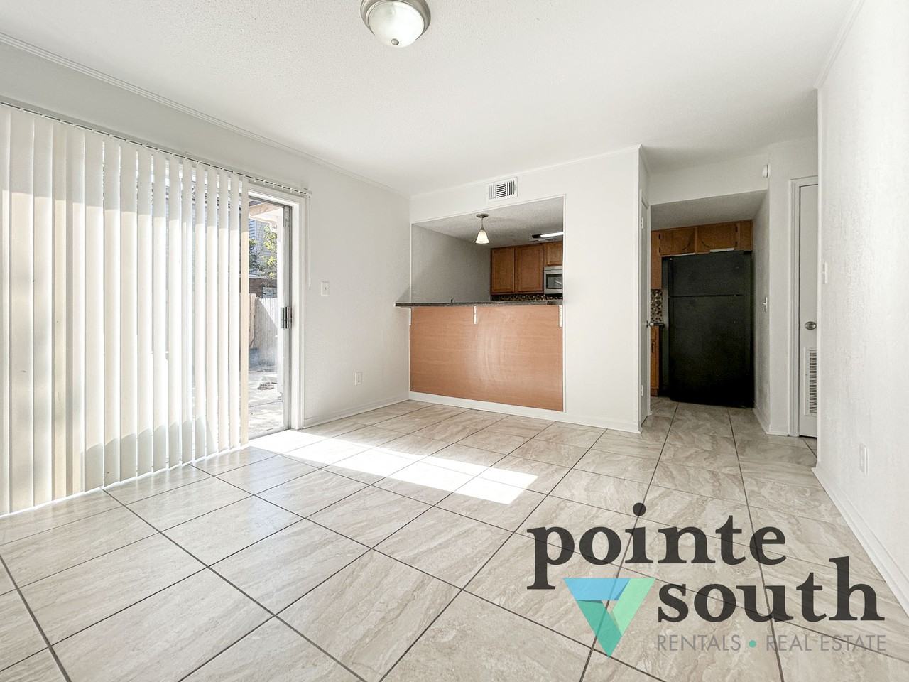 2119 Langley Ave - Photo 3 of 19