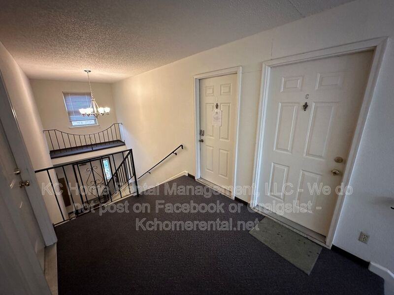 812 E Walnut St #D - Photo 5 of 25