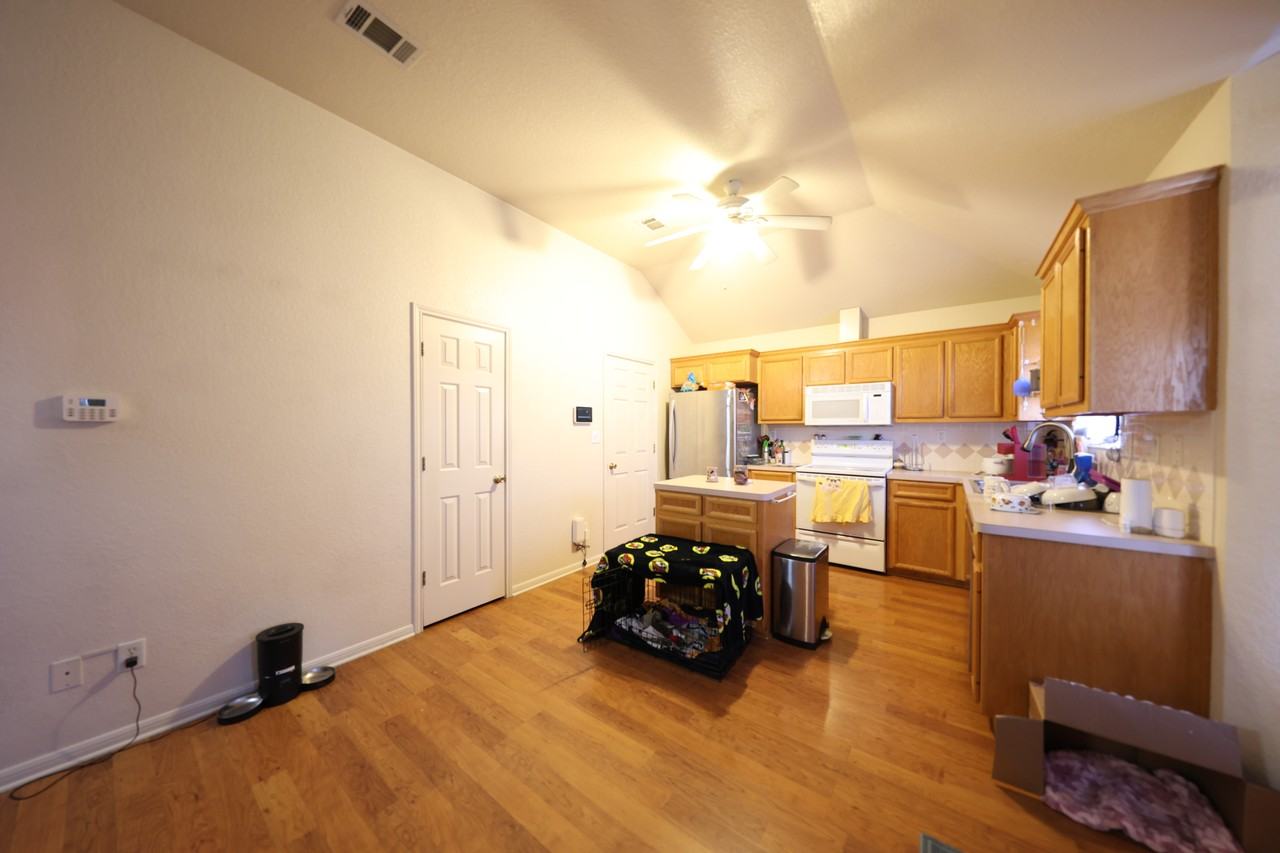 4306 Esta Lee Ave - Photo 6 of 23