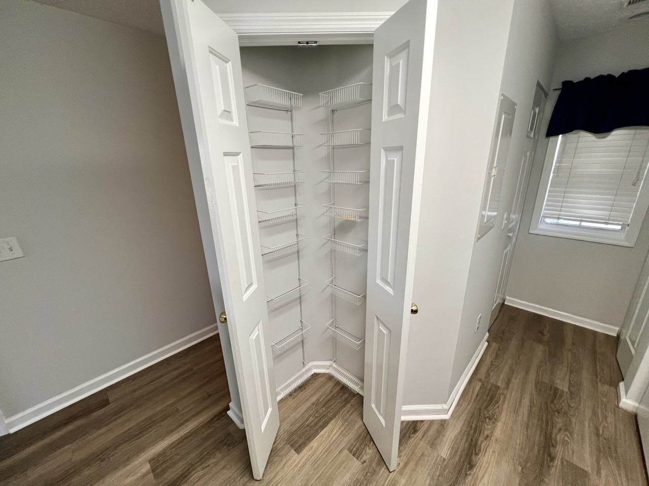 440 Red River Ct #41G - Photo 5 of 27