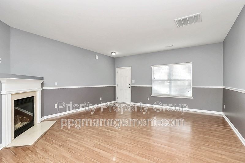 610 Latimer Way - Photo 5 of 31