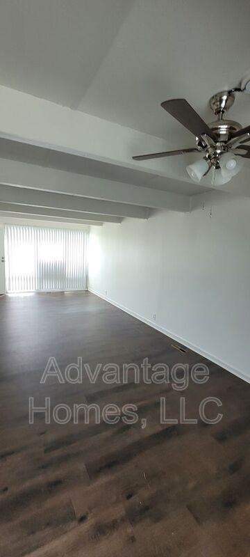 832 N 70th St - Photo 6 of 24