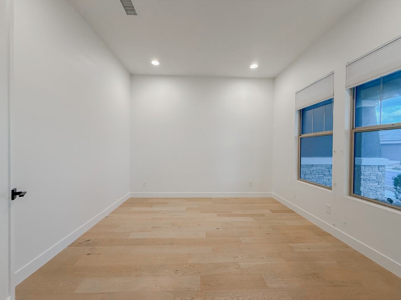 22705 E Camacho Rd - Photo 5 of 50