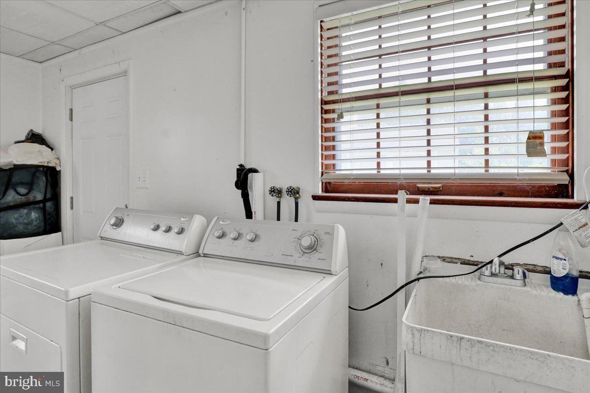 2145 Georgetown Dr - Photo 4 of 6