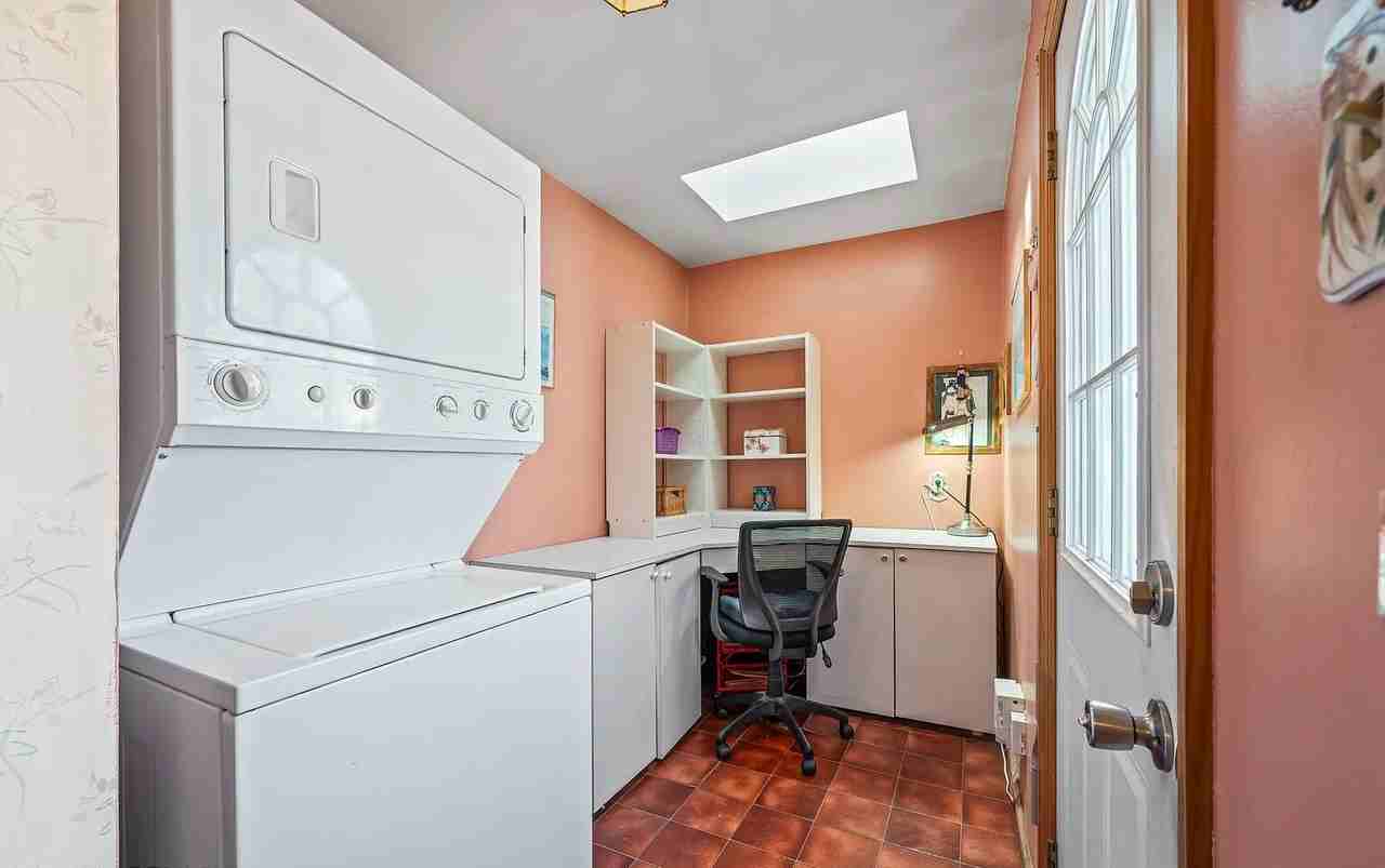 1 Kingsley Way - Photo 5 of 6