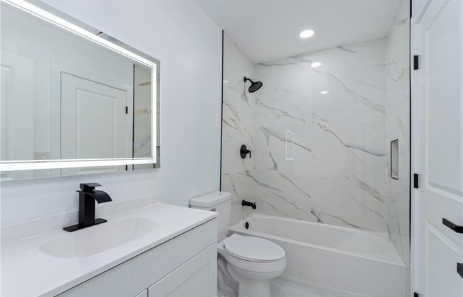 936 Fairway Dr - Photo 3 of 5