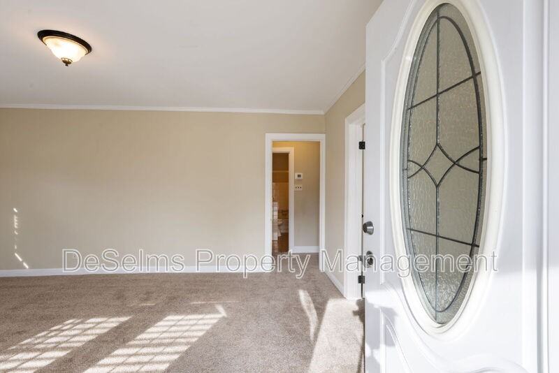 922 Wedgewood Ave - Photo 3 of 46