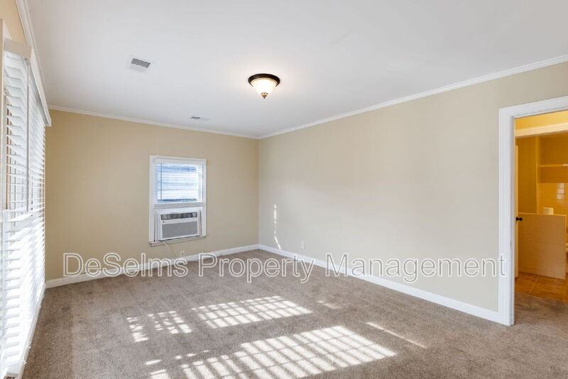 922 Wedgewood Ave - Photo 4 of 46