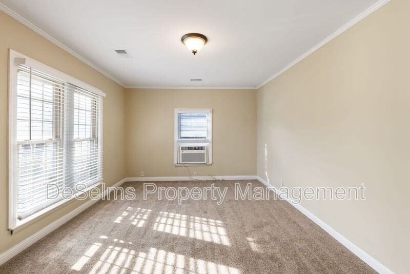 922 Wedgewood Ave - Photo 5 of 46