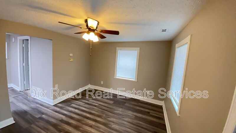 1408 Western Ave - Photo 5 of 21