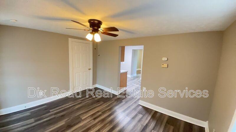 1408 Western Ave - Photo 6 of 21